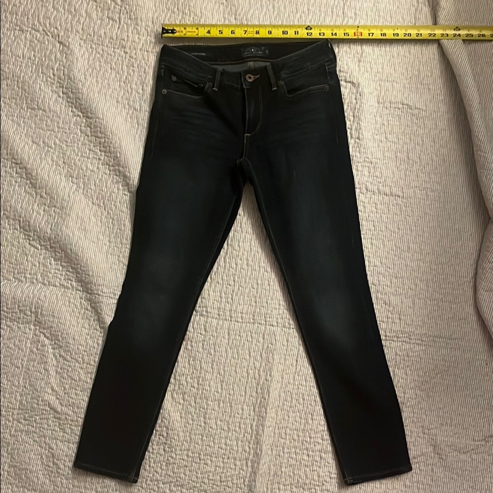 Blue Skinny Jeans with Classic Design